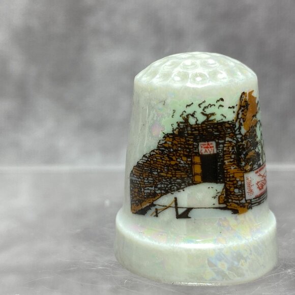 Mark Twain Cave Hannibal Mo Souvenir Porcelain Thimble Iridescent Finish - Picture 8 of 11